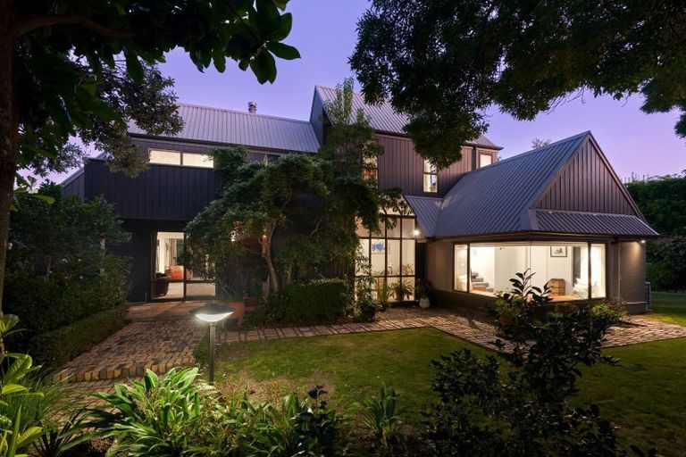 Photo of property in 9 Ridgeway Terrace, Taradale, Napier, 4112