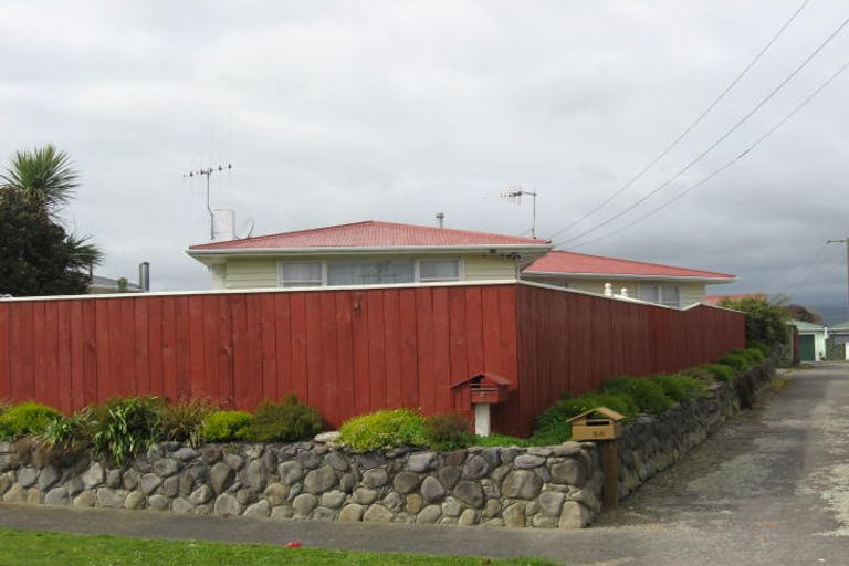 Photo of property in 6 John Street, Levin, 5510