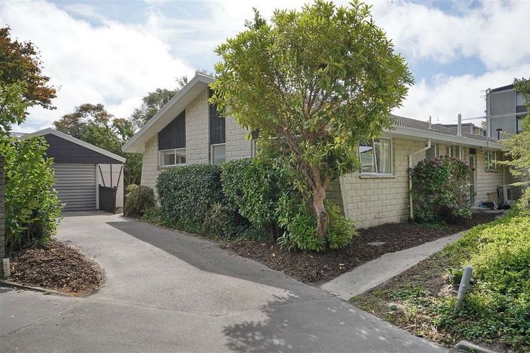 Photo of property in 20b Siska Place, Upper Riccarton, Christchurch, 8041