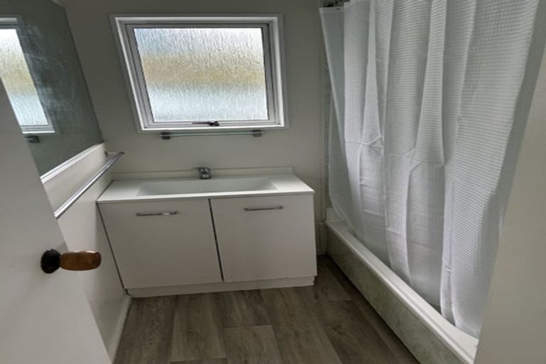 Photo of property in 29b Kent Terrace, Raglan, 3225