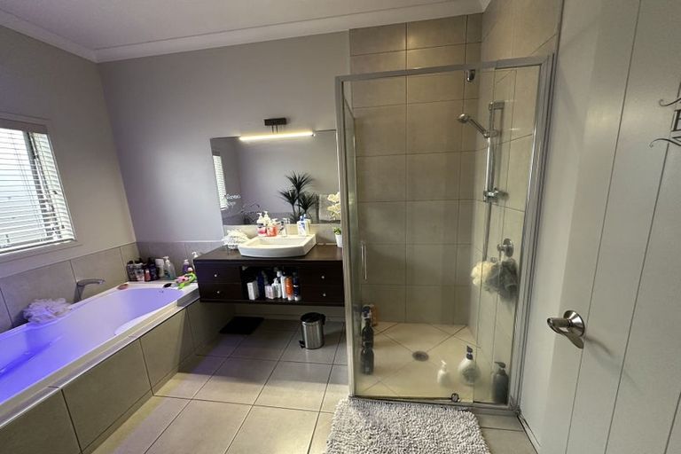 Photo of property in 7 Raddington Way, Huntington, Hamilton, 3210