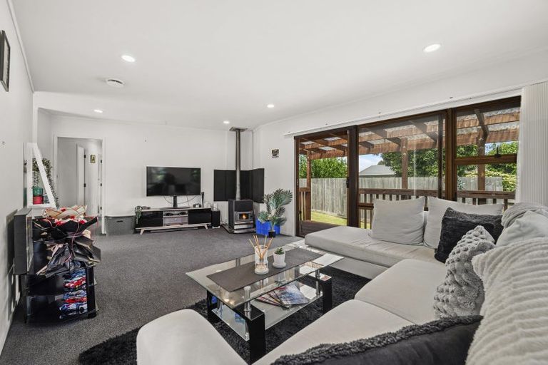 Photo of property in 19 Rewarewa Street, Owhata, Rotorua, 3010