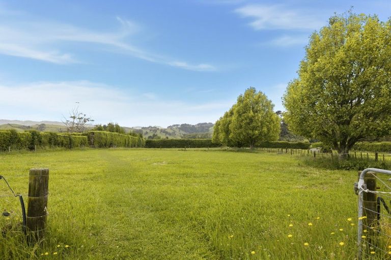 Photo of property in 590 Trig Road, Waihi, 3681