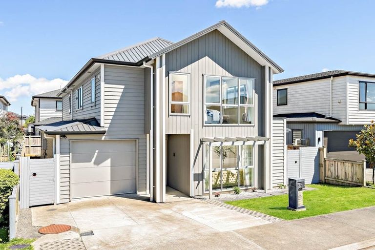 Photo of property in 11 Camp X Place, Whenuapai, Auckland, 0618