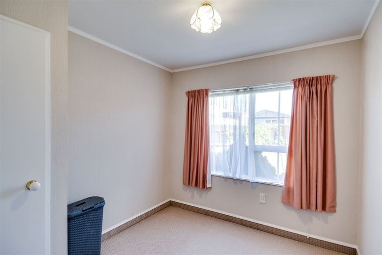 Photo of property in 4a Spriggs Crescent, Greenmeadows, Napier, 4112