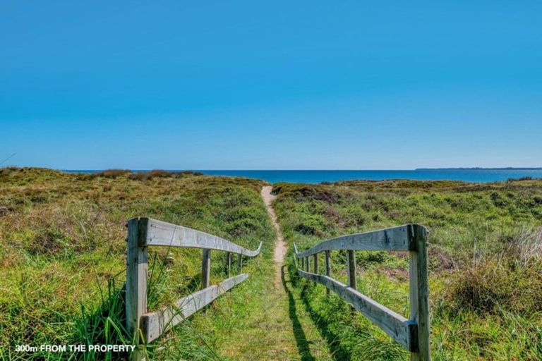 Photo of property in 121b Dickson Road, Papamoa Beach, Papamoa, 3118