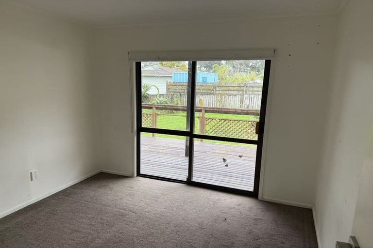 Photo of property in 19 Crosby Road, West Harbour, Auckland, 0618
