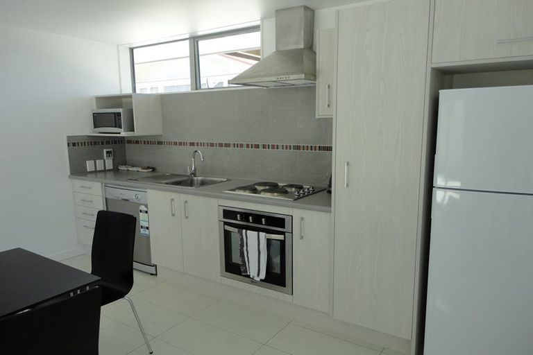 Photo of property in 1/105 Rongotai Road, Kilbirnie, Wellington, 6022