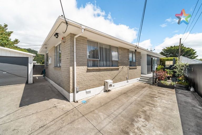 Photo of property in 12a Raukawa Grove, Trentham, Upper Hutt, 5018