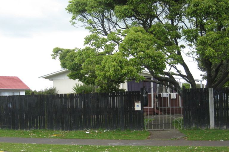 Photo of property in 77 John Walker Drive, Manurewa, Auckland, 2102
