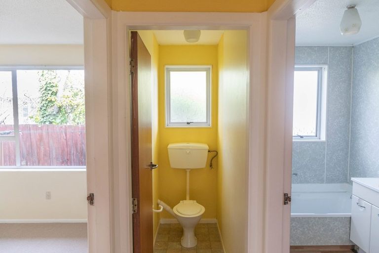 Photo of property in 1/104 Picton Avenue, Riccarton, Christchurch, 8011