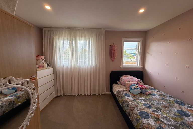 Photo of property in 1 Kinrara Place, Halswell, Christchurch, 8025