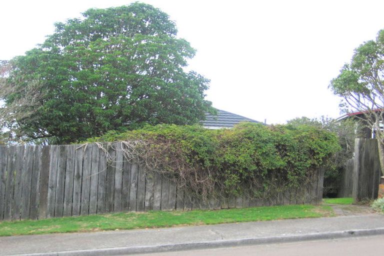 Photo of property in 124 John Sims Drive, Johnsonville, Wellington, 6037