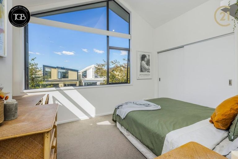 Photo of property in 17 Courage Road, Papakura, 2110