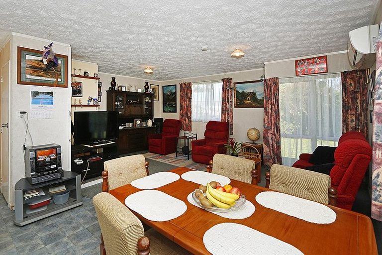 Photo of property in 11 Wilson Road, Opunake, 4616