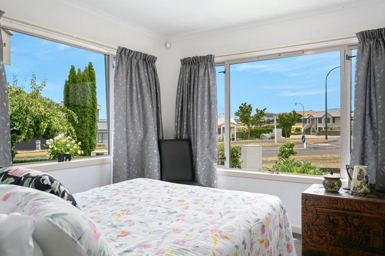 Photo of property in 2 Vaucluse Drive, Nukuhau, Taupo, 3330