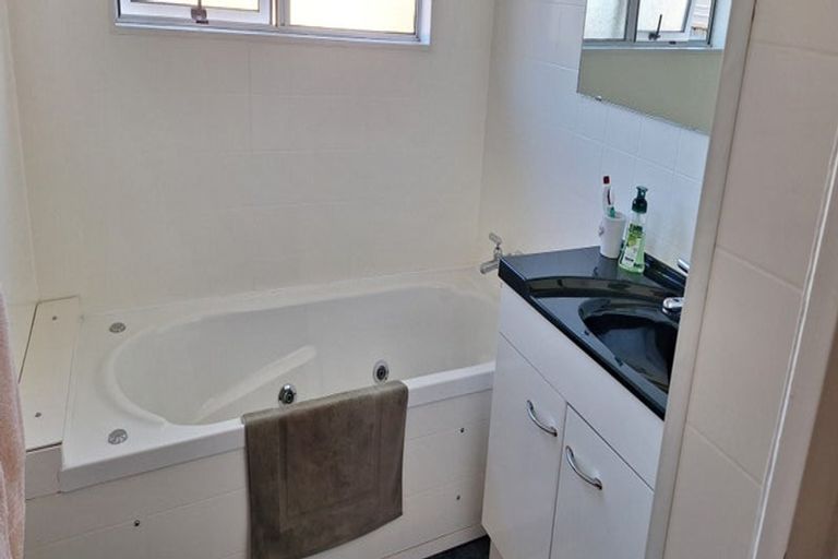 Photo of property in 29 Arthur Crescent, Hilltop, Taupo, 3330