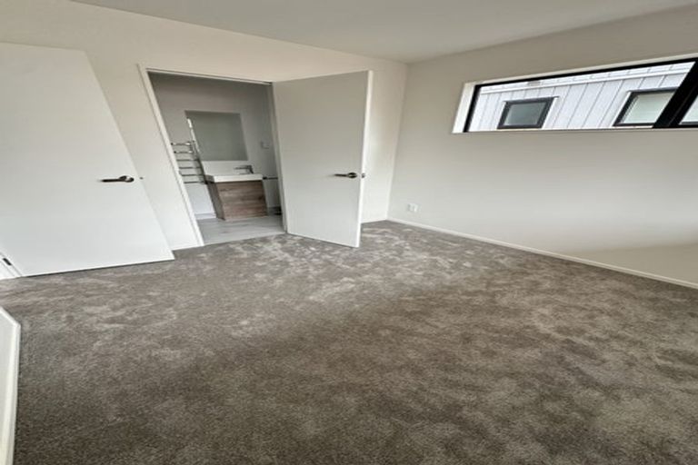 Photo of property in 73 Tahuhu Road, Mount Wellington, Auckland, 1062