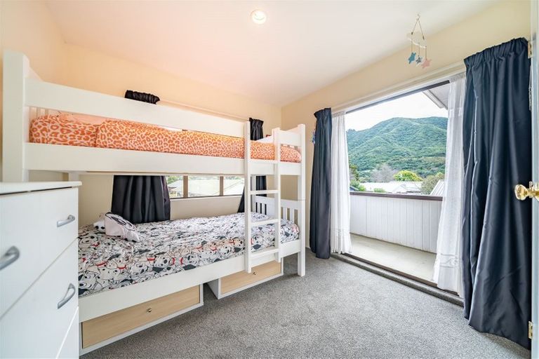 Photo of property in 5 California Drive, Totara Park, Upper Hutt, 5018