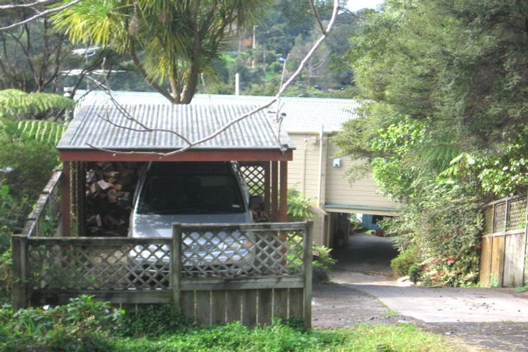 Photo of property in 11 Warner Park Avenue, Laingholm, Auckland, 0604