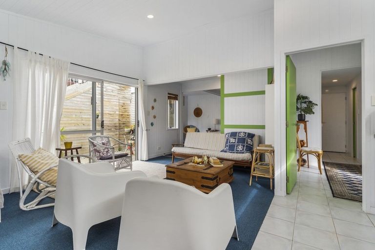 Photo of property in 246a Beverley Terrace, Whangamata, 3620