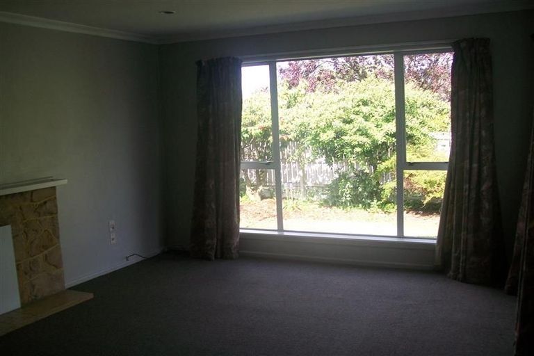 Photo of property in 35 Greendale Avenue, Avonhead, Christchurch, 8042