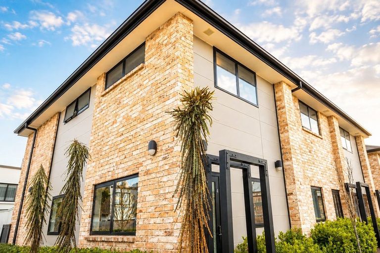 Photo of property in 5/241 Lincoln Road, Addington, Christchurch, 8024