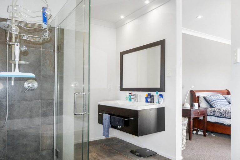 Photo of property in 24 Harbour View Heights, Picton, 7220