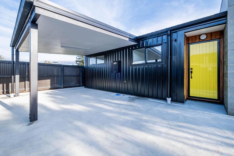Photo of property in 8a Holmes Street, Waimate, 7924
