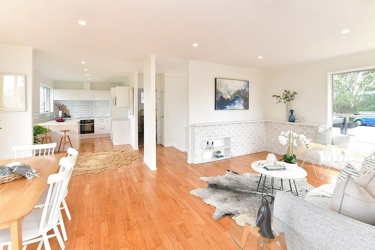 Photo of property in 27 Coronation Road, Hillcrest, Auckland, 0627