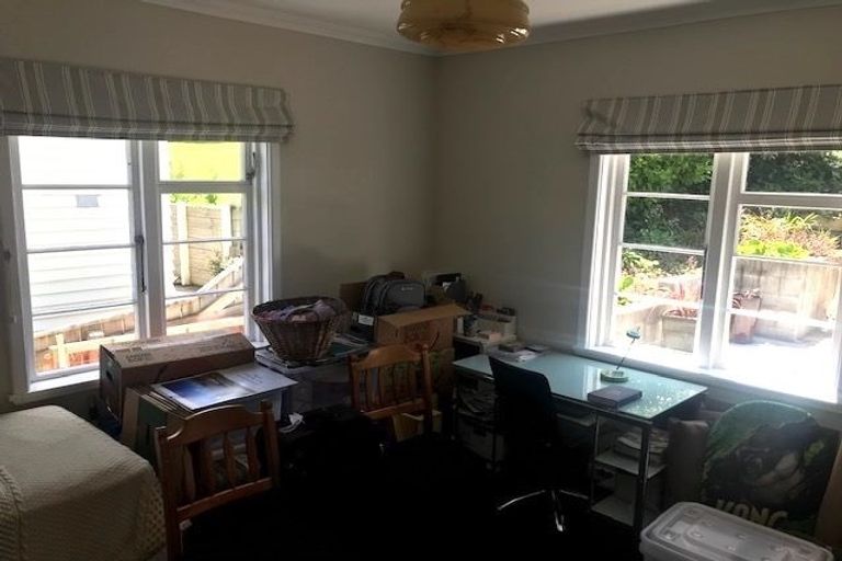 Photo of property in 27 Monaghan Avenue, Karori, Wellington, 6012