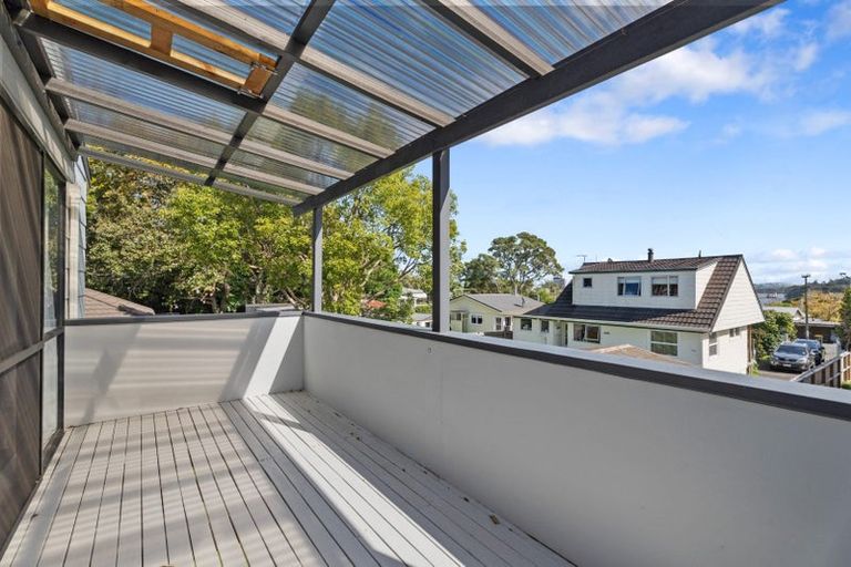 Photo of property in 2/12 Gazelle Avenue, Beach Haven, Auckland, 0626