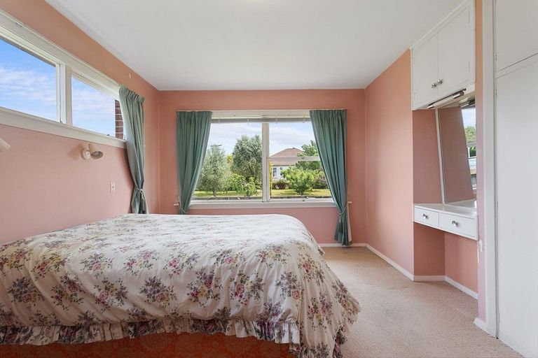 Photo of property in 9 Douglas Road, Amberley, 7410