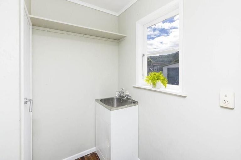 Photo of property in 10 Roberts Street, Wainuiomata, Lower Hutt, 5014