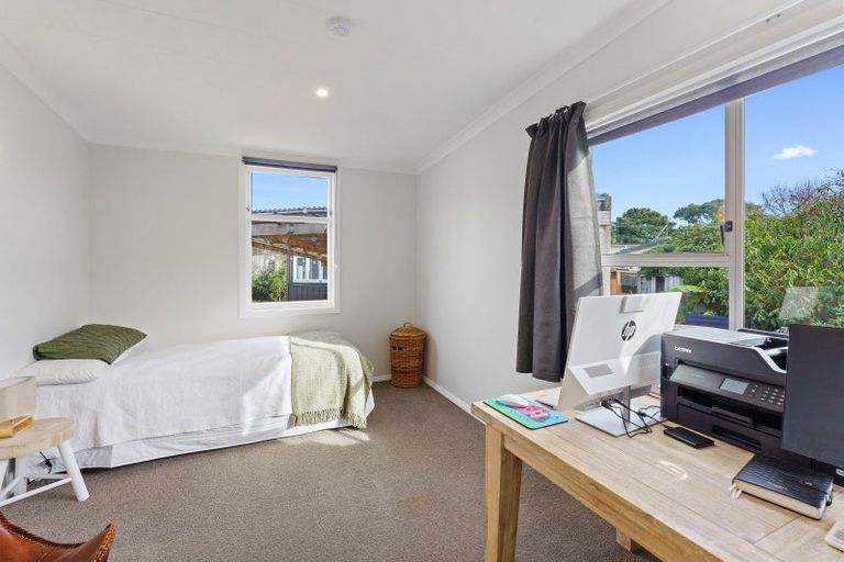 Photo of property in 25 Hillcrest Road, Raumati South, Paraparaumu, 5032