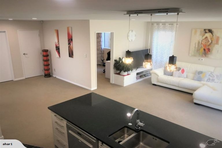 Photo of property in 20 Buccaneer Court, Gulf Harbour, Whangaparaoa, 0930