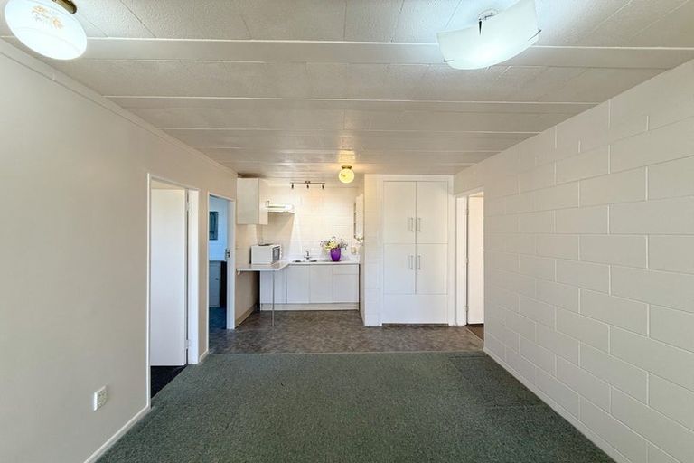 Photo of property in 27 Glendene Avenue, Glendene, Auckland, 0602