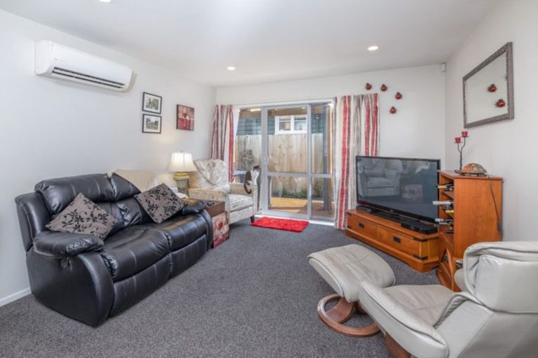 Photo of property in 323b Wairakei Road, Burnside, Christchurch, 8053