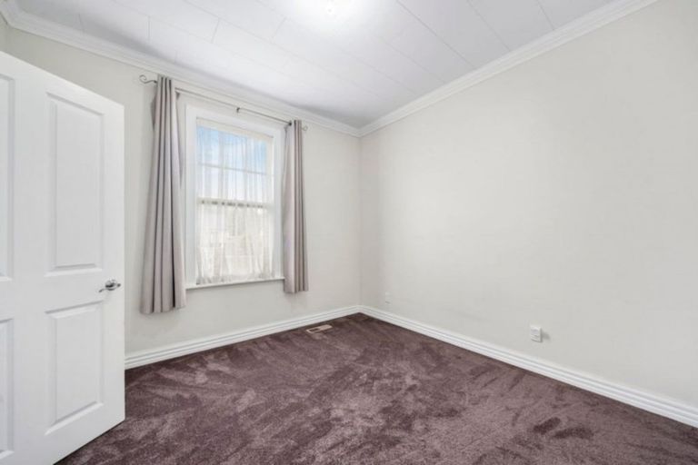 Photo of property in 49 Awamutu Grove, Waiwhetu, Lower Hutt, 5010