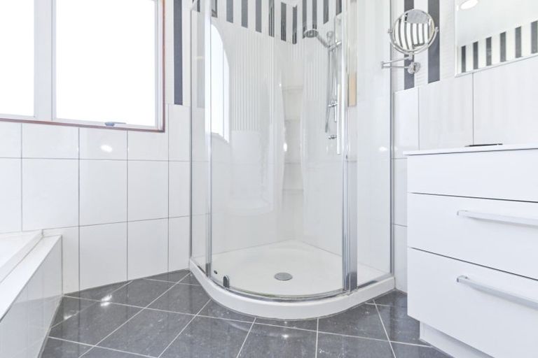 Photo of property in 2/102 Southampton Street West, Hastings, 4122