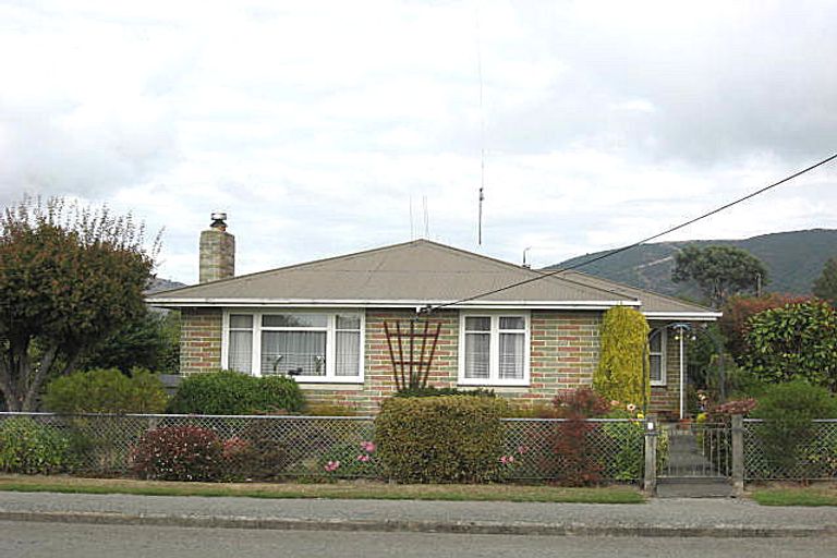 Photo of property in 7 Betten Street, Waimate, 7924