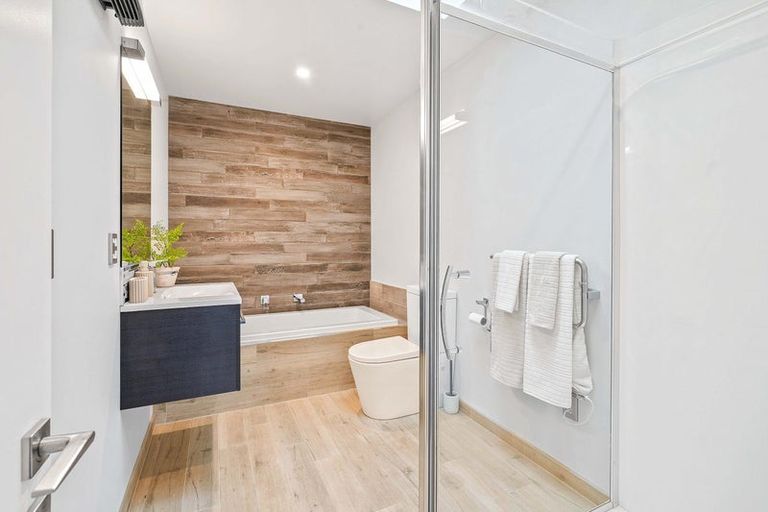 Photo of property in 18 Maka Lane, Halswell, Christchurch, 8025