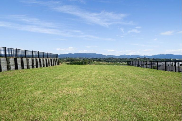 Photo of property in 8 Kuaka Rise, Omokoroa, 3114