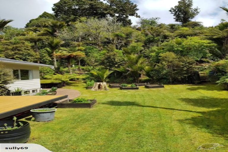 Photo of property in 177 Woodlands Park Road, Titirangi, Auckland, 0604