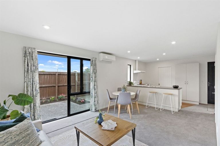 Photo of property in 8 Cris Lodge Courts, Hornby, Christchurch, 8042