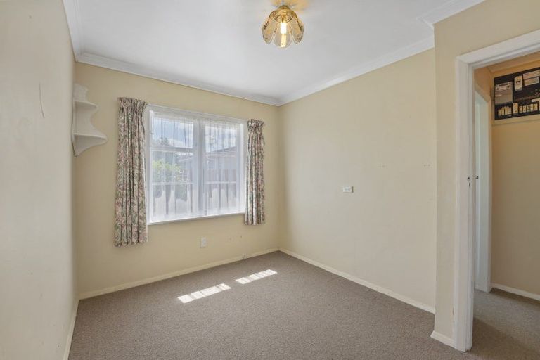 Photo of property in 2 Lane Street, Wallaceville, Upper Hutt, 5018