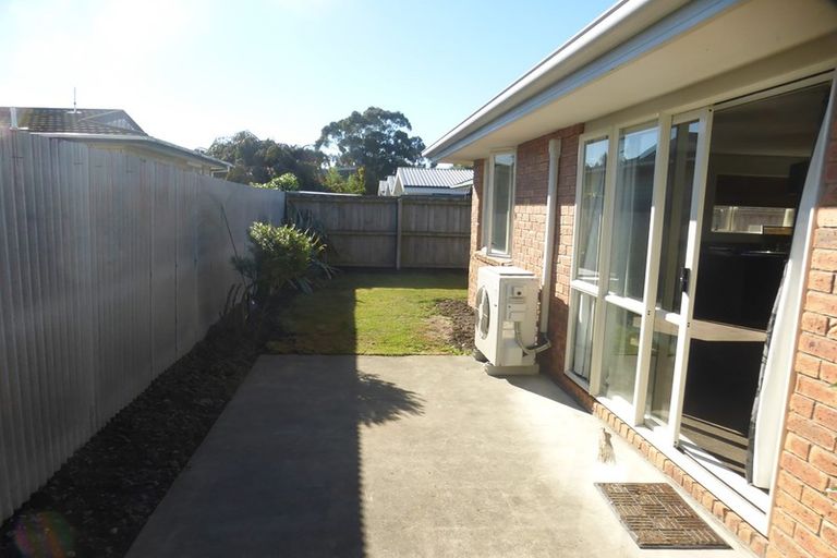 Photo of property in 12 Kydd Lane, Hornby, Christchurch, 8042