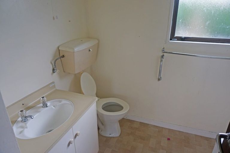 Photo of property in 1-12/71 Main Street, Mataura, 9712