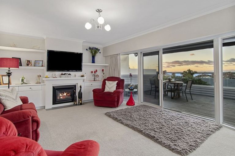 Photo of property in 9a Tirinui Crest Road, Otumoetai, Tauranga, 3110