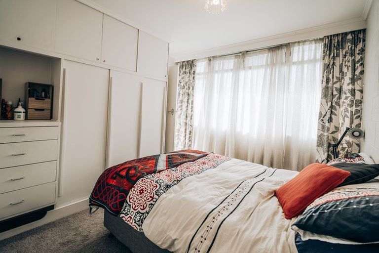 Photo of property in Balmoral Court, 2/130a Balmoral Road, Mount Eden, Auckland, 1024